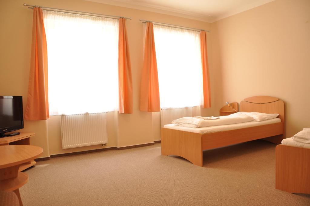 Hotel V Centru Czeskie Budziejowice Pokój zdjęcie