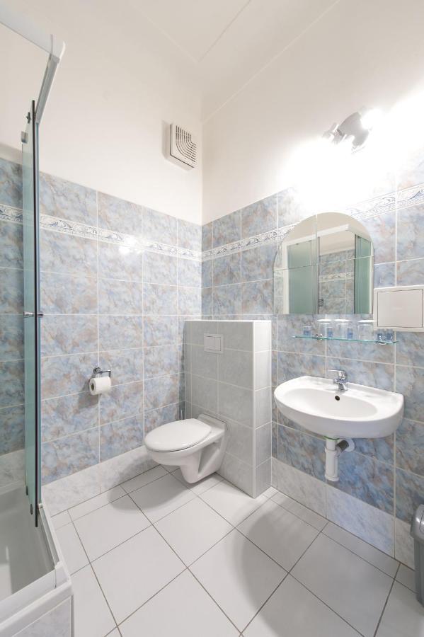 Hotel V Centru Czeskie Budziejowice Zewnętrze zdjęcie