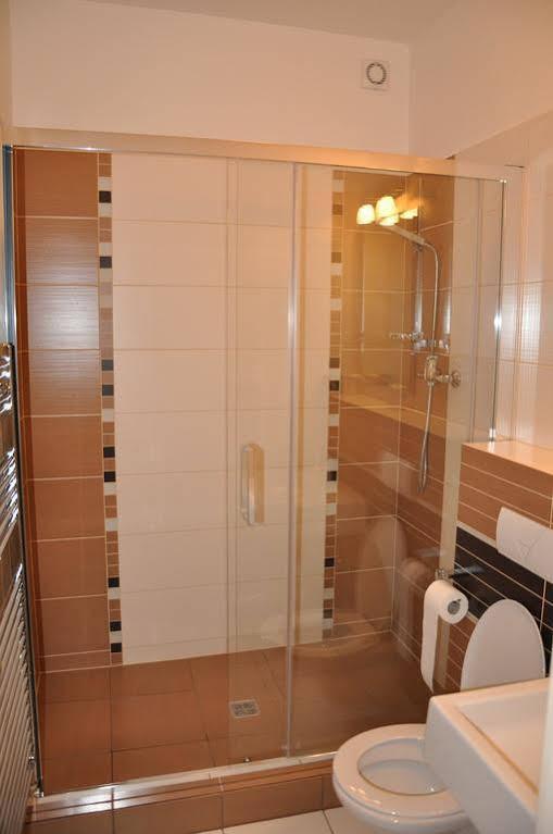 Hotel V Centru Czeskie Budziejowice Zewnętrze zdjęcie